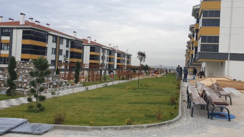 AŞAĞI SÖĞÜTÖNÜ MAH. Söğütpark Evleri