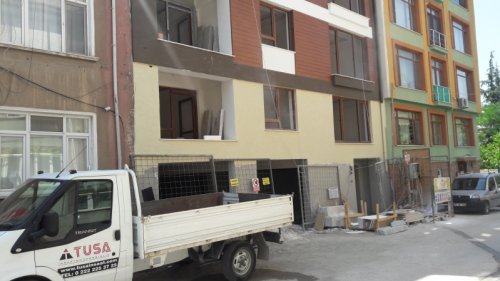 Kırmızıtoprak Mh. Eski Çeşme Sk.