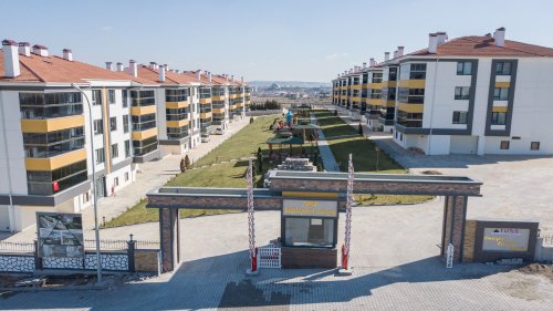 AŞAĞI SÖĞÜTÖNÜ MAH. Söğütpark Evleri