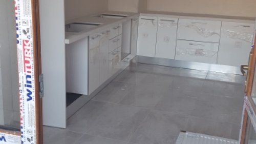 Kırmızıtoprak Mh. Eski Çeşme Sk.